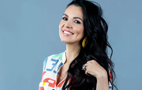Cristina Joia, designerul care colorează „Visuri la cheie”: „Mă reîntorc la mine de câte ori pictez”. EXCLUSIV