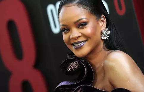 E oficial! Rihanna va susține concertul din pauza Super Bowl 2023