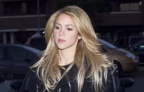 Shakira va fi judecată în Spania pentru evaziune fiscală. Artista riscă 8 ani de închisoare