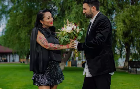 Andra și Smiley lansează „Doar vina ta”, prima lor melodie împreună. Primele imagini din videoclipul inedit
