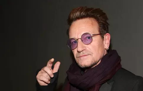 Ca-n telenovele! Bono de la U2 a descoperit că vărul său îi este, de fapt, frate