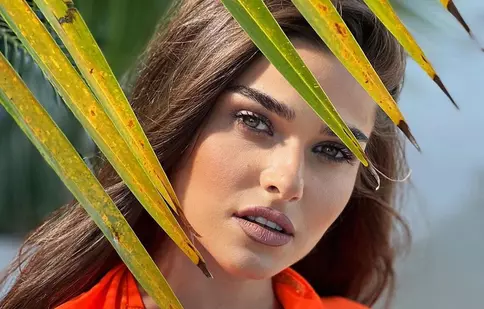 Theo Rose a plecat într-o vacanță exotică! Cu cine se distrează artista în Thailanda