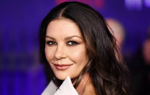 Catherine Zeta-Jones, în tocuri și fără haine, pe Instagram. Cum au reacționat fanii când au văzut imaginea