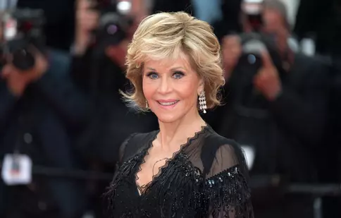 Jane Fonda, apariție răvășitoare pe covorul roșu, la 86 de ani. Care este secretul vedetei: „Gene bune și mulți bani!”