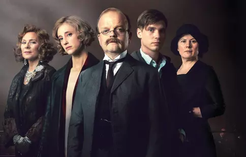 Cine a ucis-o pe Emily French? „Martorul acuzării”, o nouă ecranizare după Agatha Christie, vine la Epic Drama