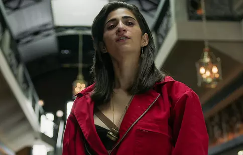 Alba Flores, una dintre vedetele serialului „Fabrica de bani”, va juca în thrillerul SF „Ulterior”