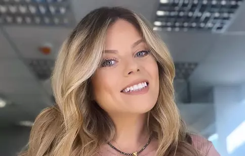 Roxana Hulpe, despre emoțiile prin care a trecut când a aflat că e însărcinată. Cum a reacționat soțul vedetei Pro TV. „I-am așezat testul în față”