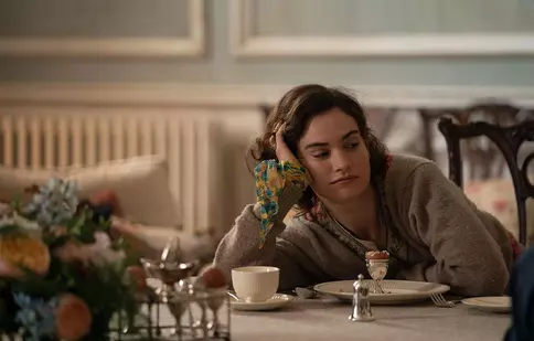 „The Pursuit of Love”. Tot ce trebuie să știți despre serialul difuzat pe BBC First. Poveste, distribuție, trailer