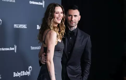 Adam Levine e din nou tătic. Behati Prinsloo a adus pe lume al treilea copil al cuplului