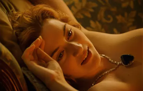 Filme la TV azi, 7 ianuarie: „Titanic”, „Jaf în stil italian”, „Ce-și doresc femeile”, „Casa de lângă lac”