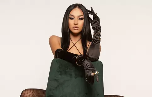 Gabriella Nastas lansează videoclipul piesei „Timpul” de Dragobete. Ce mesaj i-a transmis lui Kamara