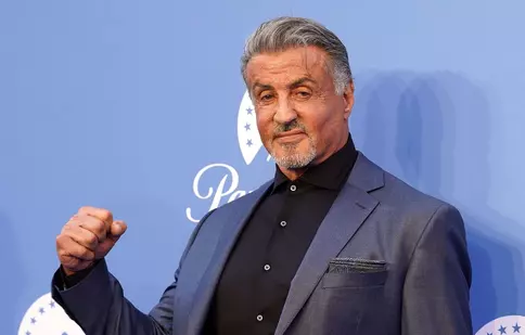 Sylvester Stallone a revenit la o pasiune mai veche. „Este similar cu a scrie un scenariu scurt”