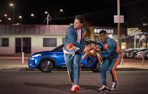 15 filme de comedie de toate felurile pe care le poți vedea pe Netflix în 2023