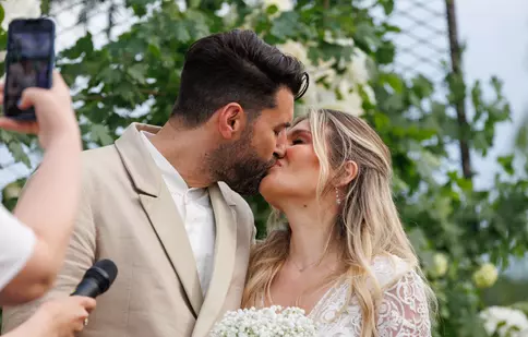 Smiley și Gina Pistol au publicat prima imagine cu fiica lor de la nuntă. Cum a fost îmbrăcată Josephine