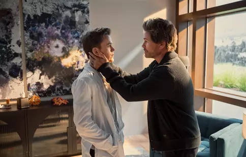 Instabil, Netflix. Ce se întâmplă cu sezonul 2 al serialului cu Rob Lowe și John Own Lowe