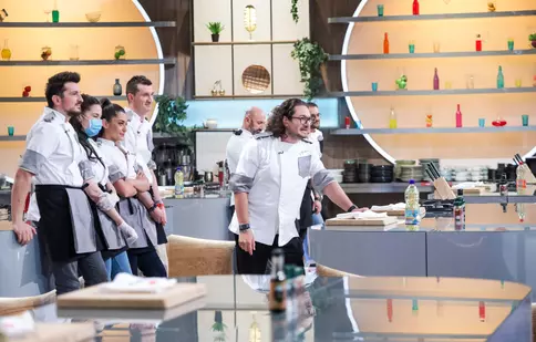 Chefi la cuțite 2023. Trei concurenți vor fi eliminați după ultimul battle. La sfârșit, se anunță semifinaliștii sezonului 11
