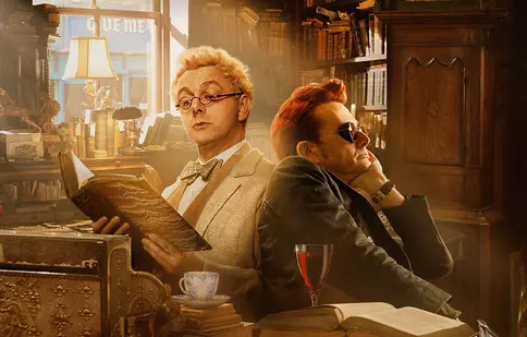 Good Omens revine cu sezonul 2 pe Prime Video. Tot ce trebuie să știți despre noile episoade cu Aziraphale și Crowley