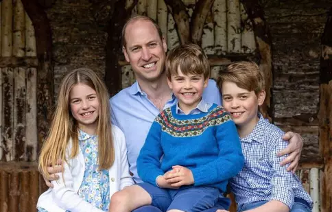 Prințesa Charlotte a împlinit 9 ani. Kate Middleton a făcut public un nou portret aniversar