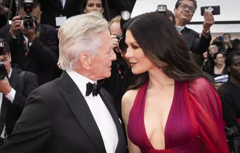 Catherine Zeta-Jones și Michael Douglas, vacanță în Portofino. Cum au fost surprinși cei doi actori