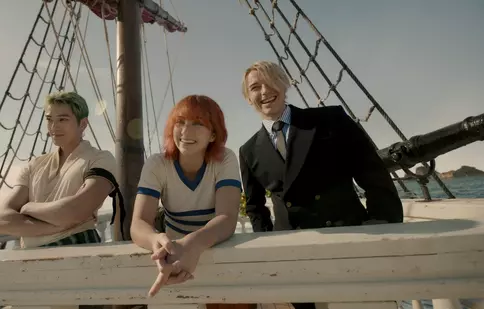 S-a strigat îmbarcarea! De astăzi, adaptarea live-action a celebrei manga „One Piece” este disponibilă pe Netflix