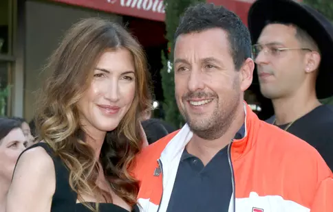 Adam Sandler nu se desparte de soție nici pe platouri. În câte filme au jucat împreună până acum