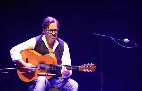 Al Di Meola a făcut infarct în timpul concertului de la Arenele Romane. Chitaristul american, internat de urgență