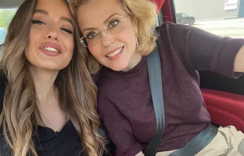 Raluca Moianu, o bunică mândră. Cum se descurcă fiica prezentatoarei în rolul de mamă, la doar 20 de ani