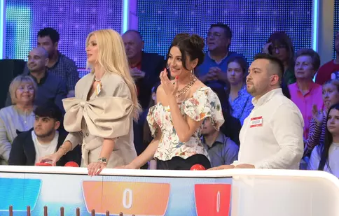 Andreea Bănică și Claudia Pătrășcanu, invitate la Roata norocului, de la Kanal D