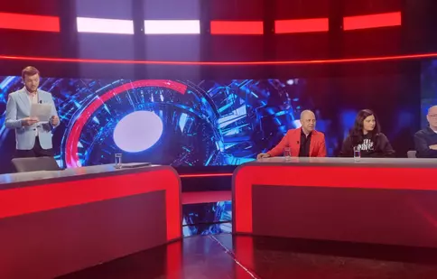 Cum s-a schimbat umorul românesc în ultimii 30 de ani. Toni Grecu, Dan Badea, Ioana State şi Marius Florea Vizante explică la „Punctul critic”, pe TVR 1