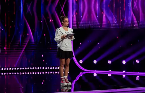 Doina Teodoru revine la iUmor. Câștigătoarea sezonului 3, roast de senzație pe scena show-ului de la Antena 1