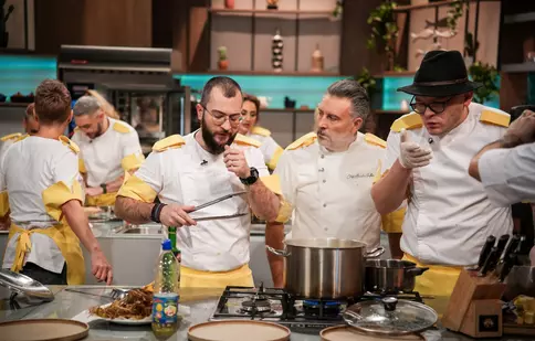 Începe primul battle de la Chefi la cuțite 2024, sezonul 13. „Se lasă cu scântei în seara asta!”