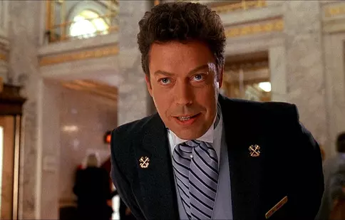 Tim Curry a ajuns în scaun cu rotile și nu poate renunța la vicii. Cum arată acum iubitul majordom din Singur acasă 2