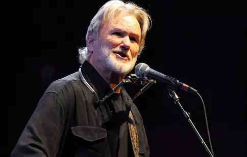 A murit Kris Kristofferson. Renumitul artist, cu o carieră pe măsura talentului său uimitor, avea 88 de ani