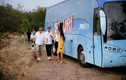 Visuri la cheie, 23 octombrie 2024. Echipa lui Dragoș Bucur construiește o casă de la zero pentru doi frați care au rămas fără părinți. „Se va întâmpla o minune, sigur!”