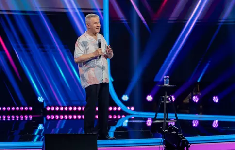 Doru Octavian Dumitru, din nou pe scena de la iUmor. Comediantul aduce hohote de râs juraților