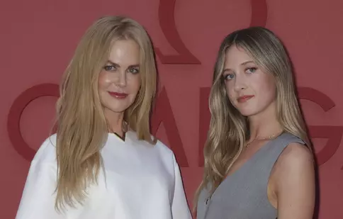 Fiica lui Nicole Kidman, pe podium la Săptămâna Modei de la Paris. Sunday Rose are 16 ani și a moștenit frumusețea mamei