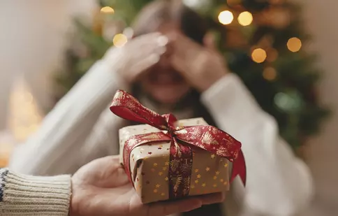 5 sfaturi despre cum să-i faci soției tale o surpriză plăcută de sărbători 