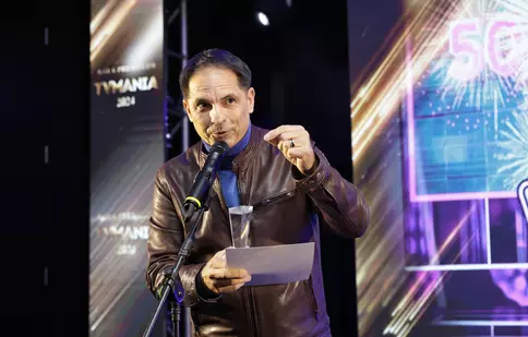 Dan Negru câștigă premiul TVmania 2024 și aduce un omagiu emoționant lui Silviu Prigoană. „S-ar fi amuzat”