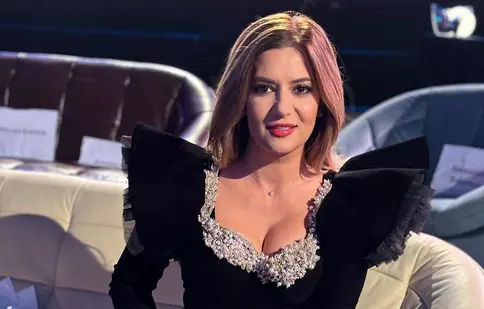 Cum arăta Amalia Enache în adolescență. Imagini de colecție cu prezentatoarea Pro TV, care pare neschimbată