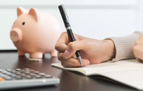 Sfaturi simple pentru reducerea cheltuielilor lunare