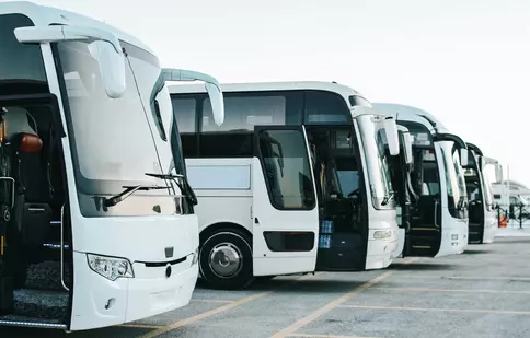 Student în România - cum planifici confortabil progamul de școală și vizitele acasă