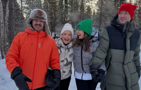 Mihai și Elwira Petre, distracție pe cinste în Laponia, alături de Adela Popescu și Radu Vâlcan. „O experiență de poveste”