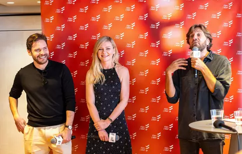 Ce știm despre „The Entertainment System Is Down”, noul film al lui Ruben Östlund. Ce actori fac parte din distribuție