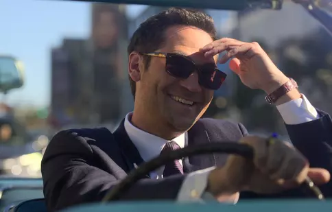 Sezonul 4 din „Avocatul din limuzină” a primit undă verde la Netflix. Surpriza din distribuția serialului cu Manuel Garcia-Rulfo
