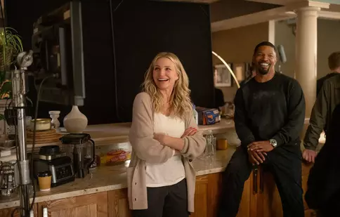 Cameron Diaz revine în cinematografie după zece ani. Fanii o pot vedea în filmul „Înapoi în acțiune”. Dată de lansare, trailer