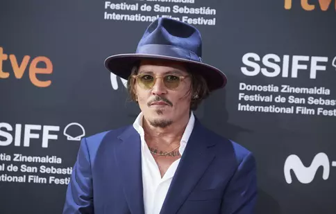 Johnny Depp pune paie pe foc. De ce se consideră victimă în disputa cu Amber Heard: „Nicio faptă bună nu rămâne nepedepsită”