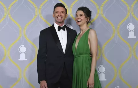 Hugh Jackman, pregătit să înceapă un nou capitol alături de Sutton Foster. Actorul a divorțat în urmă cu doi ani