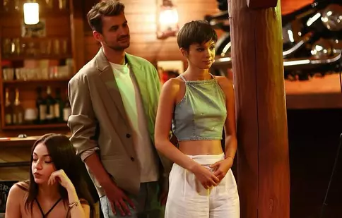 Karina Jianu, detalii noi despre rolul pe care îl joacă în serialul Ana - mi-ai fost scrisă în ADN. „Personajul mă obligă să nu ripostez”
