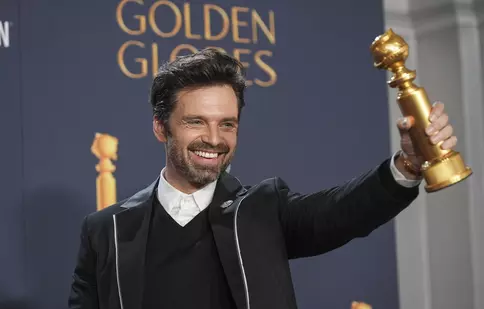 Sebastian Stan, pe coperta celebrei reviste Vanity Fair. Actorul a făcut dezvăluiri emoționante despre relația cu tatăl său