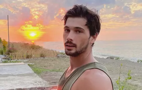 Deniz Can Aktaş, porție dublă la tv. Actorul din „Dragoste fără hotare” joacă și într-un serial la Happy Channel